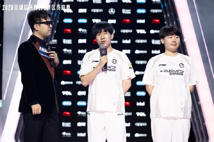 DFM力克IG,Uzi开启传奇时刻宿命之战2025世界赛,技惊四座 DFM力克IG,Uzi开启传奇时刻宿命之战2025世界赛,技惊四座