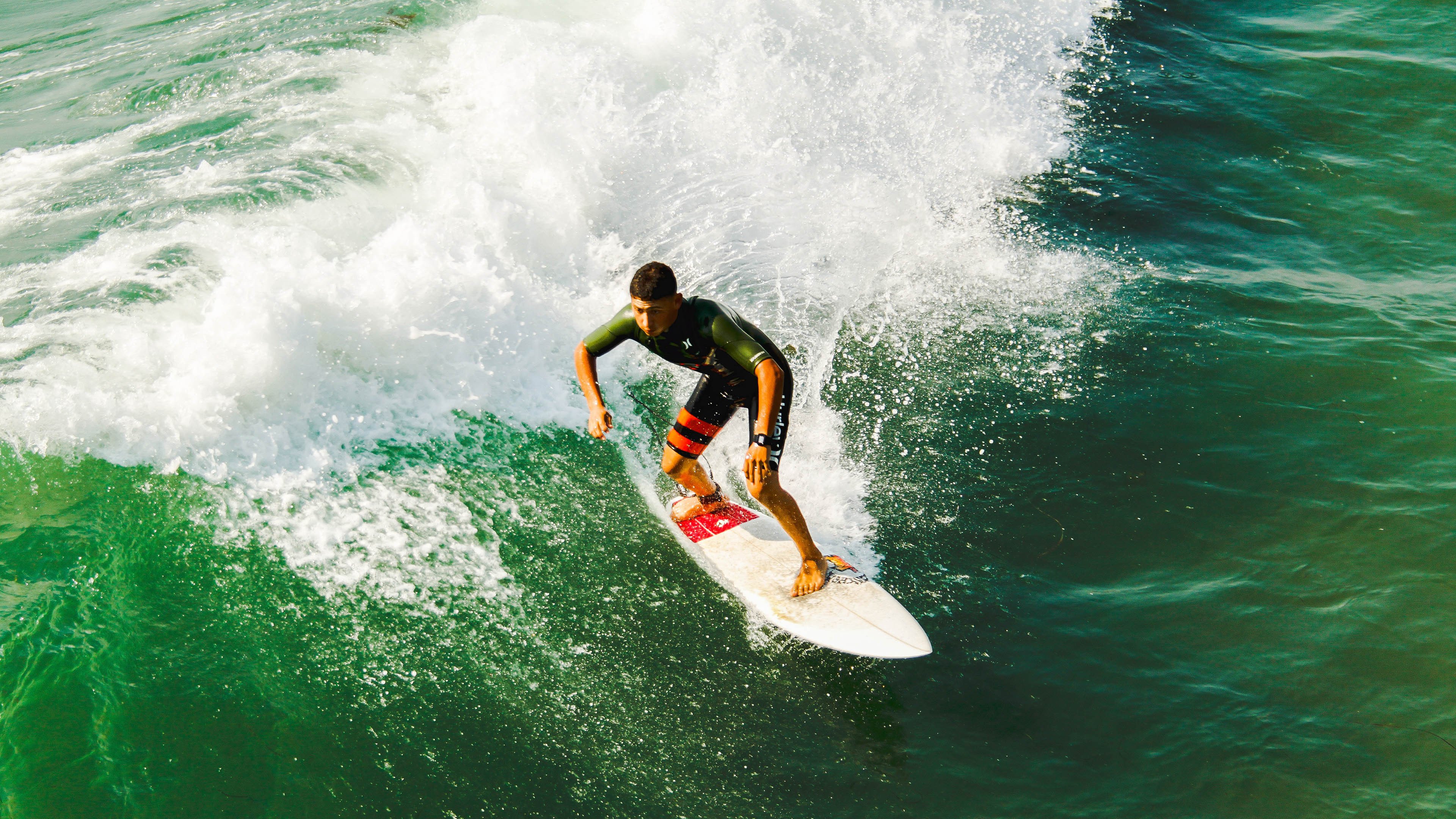 NBA焦点战双响炮,快船火力全开碾压76人,塔图姆巨星时刻主宰年度之战